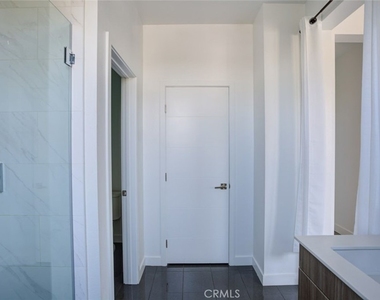 10602 Owens - Photo Thumbnail 23