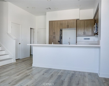 10602 Owens - Photo Thumbnail 6