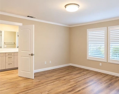 1831 Orange Grove Rd - Photo Thumbnail 4