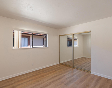 4812 Dunes Street - Photo Thumbnail 7