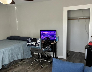 2810 Sherwin Avenue - Photo Thumbnail 20