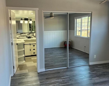 2810 Sherwin Avenue - Photo Thumbnail 10