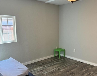 2810 Sherwin Avenue - Photo Thumbnail 13