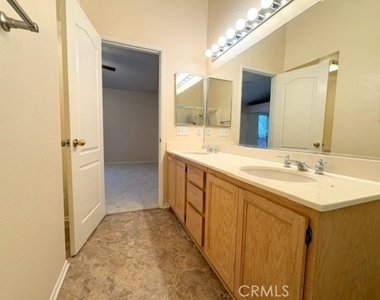 11245 Terra Vista Parkway - Photo Thumbnail 19