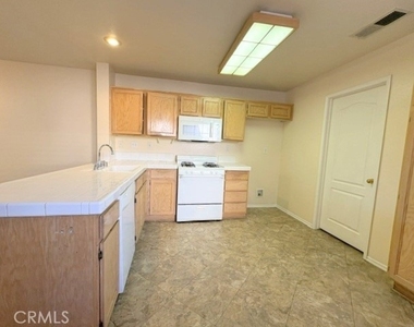 11245 Terra Vista Parkway - Photo Thumbnail 11