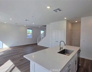 3195 Silo Paseo - Photo Thumbnail 4