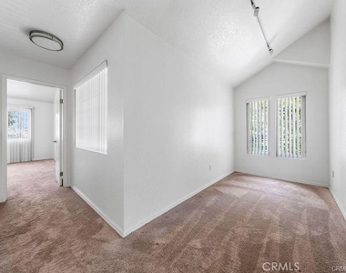 2804 Tuolumne Place - Photo Thumbnail 8