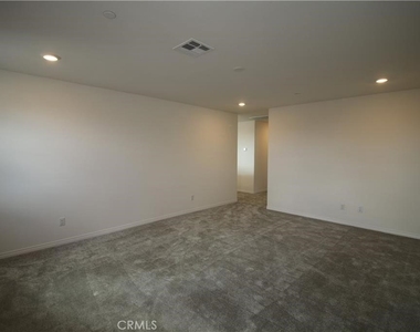30128 Truckee Circle - Photo Thumbnail 12