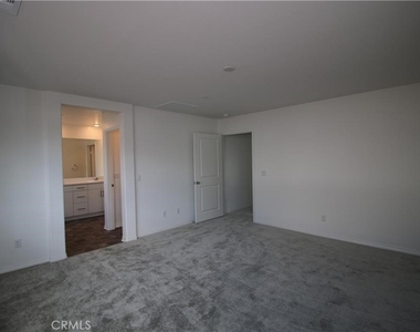 30128 Truckee Circle - Photo Thumbnail 9