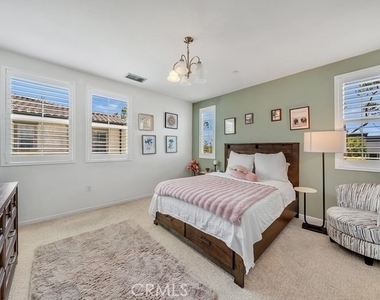 809 El Paseo - Photo Thumbnail 15