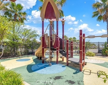 809 El Paseo - Photo Thumbnail 24
