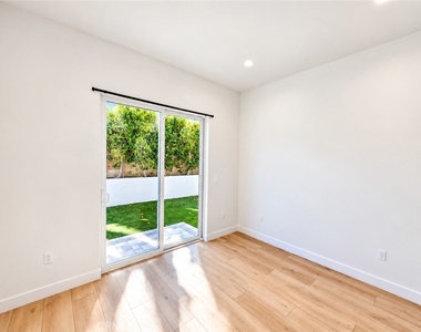 17318 Bircher Street - Photo Thumbnail 10