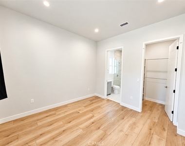 17318 Bircher Street - Photo Thumbnail 6