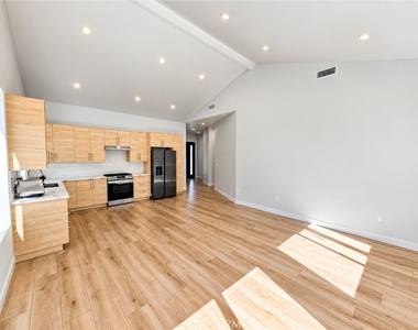 17318 Bircher Street - Photo Thumbnail 4