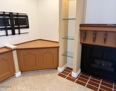 26265 Rainbow Glen - Photo Thumbnail 4