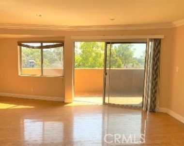 100 Cliff Drive - Photo Thumbnail 8