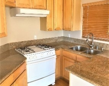 100 Cliff Drive - Photo Thumbnail 9