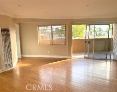 100 Cliff Drive - Photo Thumbnail 2