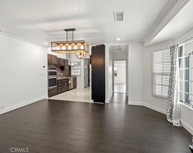 1015 Coronado Terrace - Photo Thumbnail 5