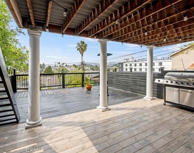 1015 Coronado Terrace - Photo Thumbnail 23