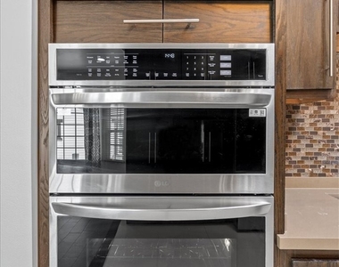 1015 Coronado Terrace - Photo Thumbnail 8
