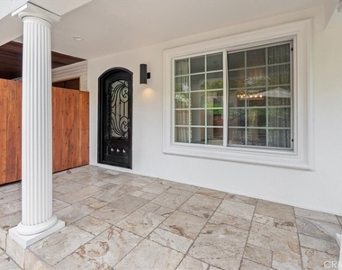 1015 Coronado Terrace - Photo Thumbnail 25