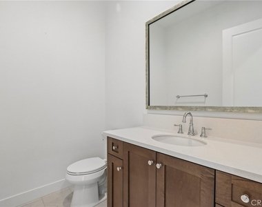 20580 Edgewood Court - Photo Thumbnail 11