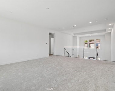 20580 Edgewood Court - Photo Thumbnail 18