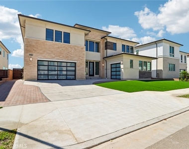 20580 Edgewood Court - Photo Thumbnail 1