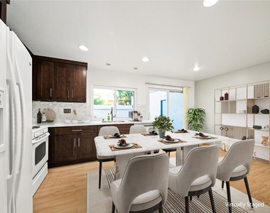 27564 Rondell - Photo Thumbnail 10
