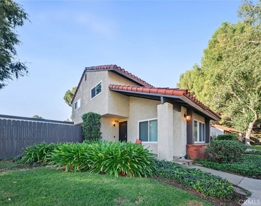 27564 Rondell - Photo Thumbnail 1