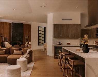 11480 Amanda Drive - Photo Thumbnail 13