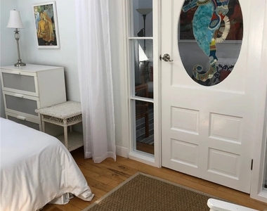 1504 Carmelita Street - Photo Thumbnail 11