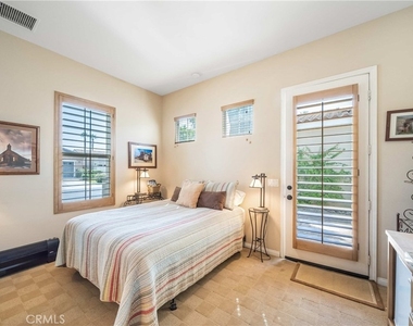 81955 Golden Star Way - Photo Thumbnail 17