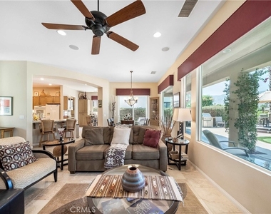 81955 Golden Star Way - Photo Thumbnail 4
