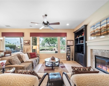 81955 Golden Star Way - Photo Thumbnail 3
