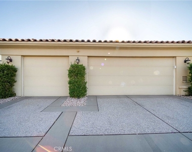 55840 Pebble - Photo Thumbnail 70