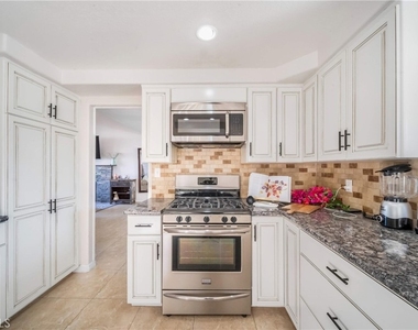 68845 Durango Road - Photo Thumbnail 14