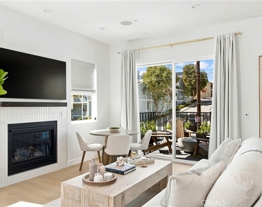 2100 Carnegie Lane - Photo Thumbnail 7