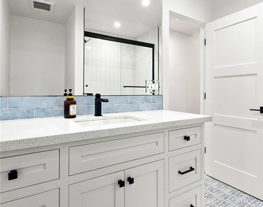 2100 Carnegie Lane - Photo Thumbnail 50