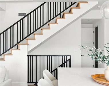 2100 Carnegie Lane - Photo Thumbnail 18