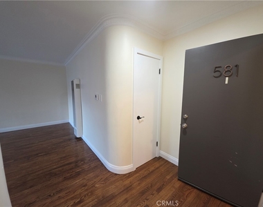 581 Levering Avenue - Photo Thumbnail 16