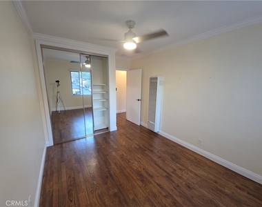 581 Levering Avenue - Photo Thumbnail 10