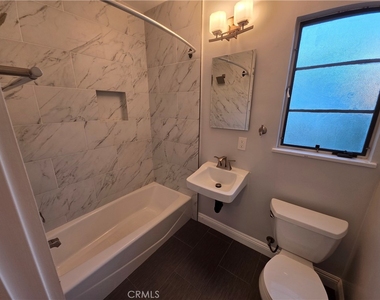 581 Levering Avenue - Photo Thumbnail 14