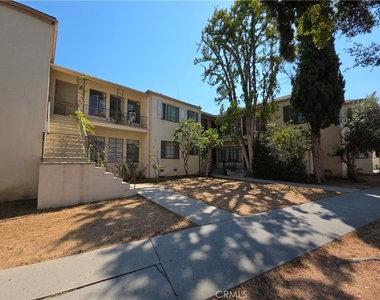 575 Levering Avenue - Photo Thumbnail 1