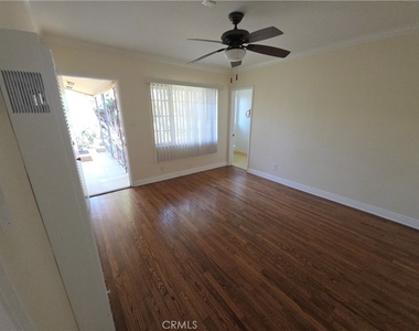 575 Levering Avenue - Photo Thumbnail 12