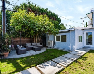 340 Avenue F - Photo Thumbnail 1