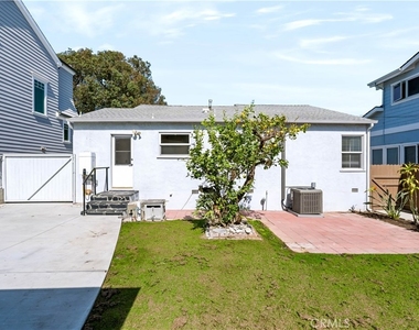 340 Avenue F - Photo Thumbnail 14