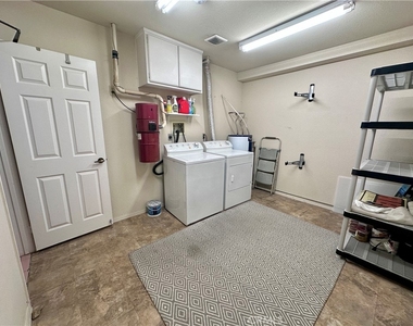 320 N Catalina Avenue - Photo Thumbnail 36