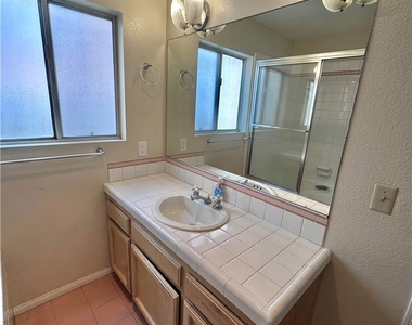 320 N Catalina Avenue - Photo Thumbnail 22